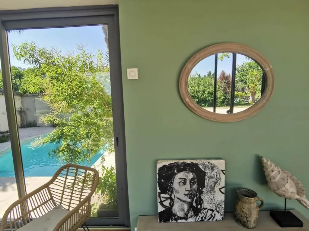 Hotel L'Oasis En Provence Tarascon Penzion
